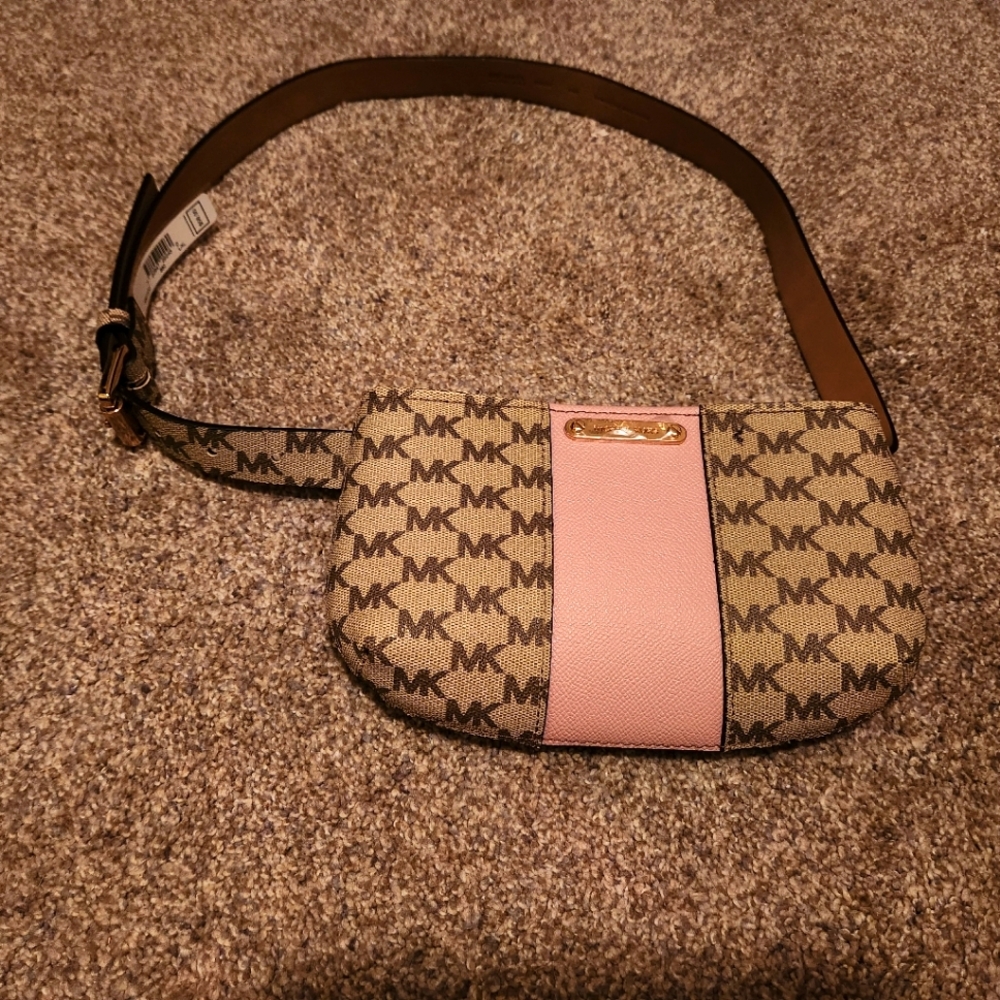 Michael Kors belt bag *NWT